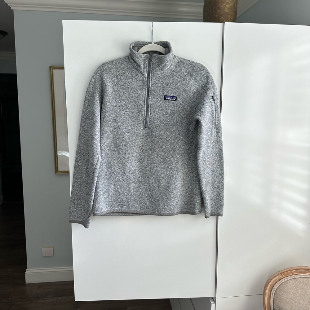 Patagonia Women’s Quarter Zip Gray Sweater